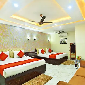 Lux Hotel